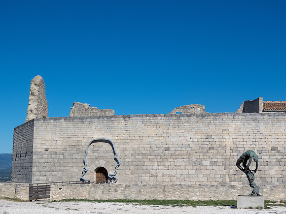 Château de Lacoste ou le château du Marquis de Sade